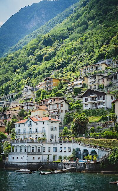 Hillside village overlooking Lake Como. unsplash@CarolineRoose