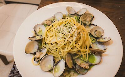 Delicious seafood in Sardinia. unsplash@LeeMilo