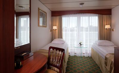 Upper Deck Cabin | MS Switzerland | Boat & Bike Tour