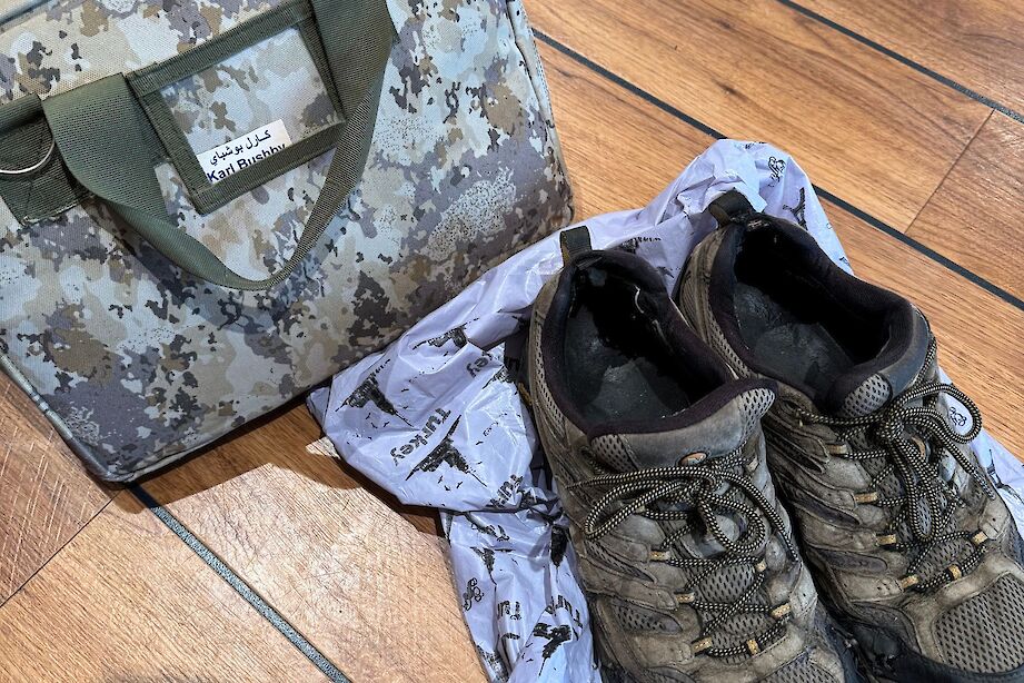 The penultimate pair of Karl Bushby's hiking shoes, replaced by Tripsite.com. CC:Rosalind Perrett