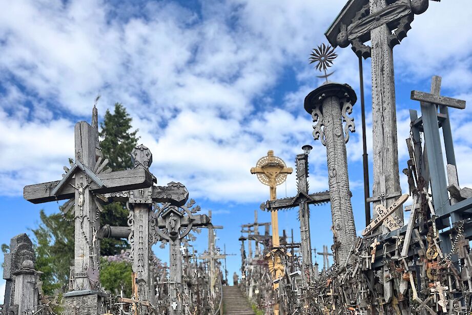 Hill of Crosses. CC:Raymond Lemoine