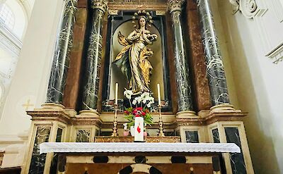 Inside the Alter Dom in Linz, Austria. Unsplash@Mehdi Raeisi