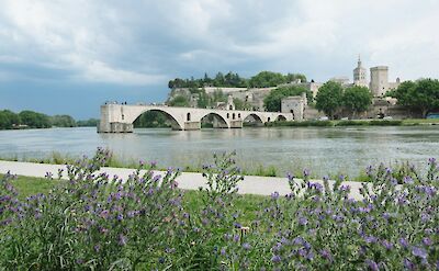 Pont Saint-B&eacute;n&eacute;zet (Pont d'Avignon) on the Rh&ocirc;ne River. unsplash:ChelseaEssig