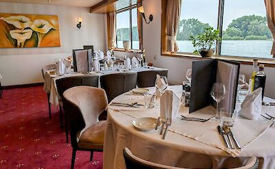 Dining room | Veloria | Bike & Boat