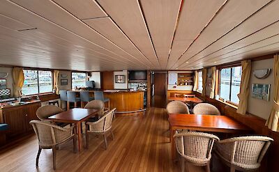 Dining area | Clair de Soleil | Bike & Boat Tour
