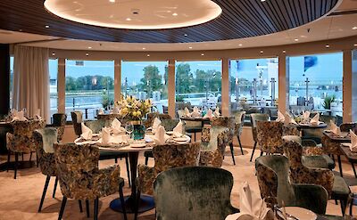 Panorama Bar | Amadeus Riva | Bike & Boat Tour