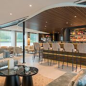 Bar & Lounge | Amadeus Aurea | Bike and Boat tour