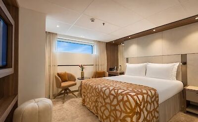 Category C1 & C4 cabin | Amadeus Aurea | Bike & Boat Tour