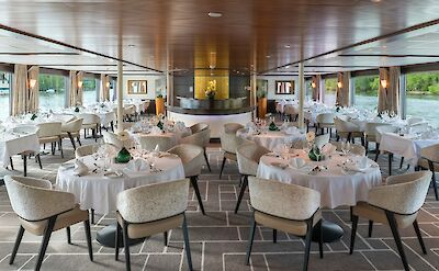 Panorama Restaurant | Amadeus Diamond | Bike & Boat Tour