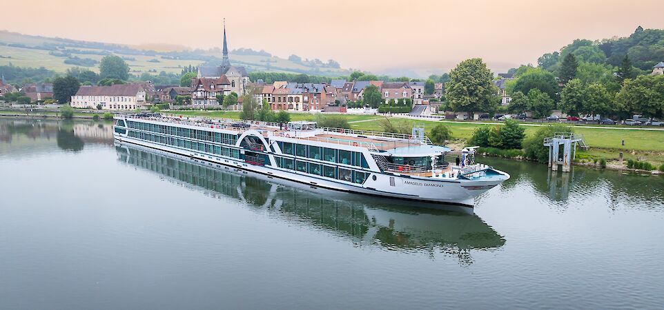 Amadeus Diamond | Bike & Boat Tour
