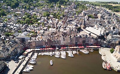 The harbor town of Honfleur. toTN