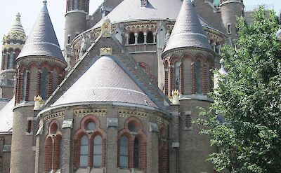 Historic church architecture in Haarlem. Pixabay:margreetkeijzer