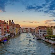 Venice & Adriatic Beaches by Bike & Boat - Canals and historic buildings of Venice. Pixabay:Sekau67