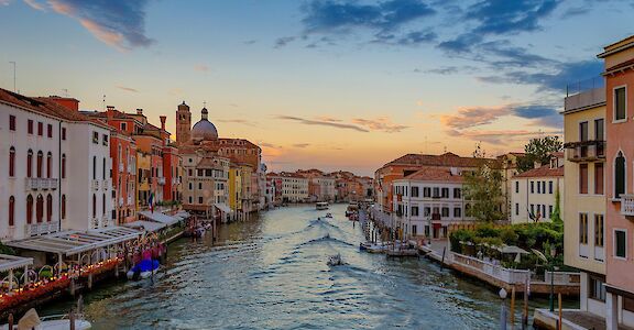 Canals and historic buildings of Venice. Pixabay:Sekau67