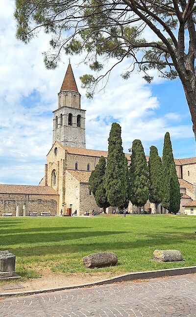 Historic church and Roman heritage in northeastern Italy. cc:to