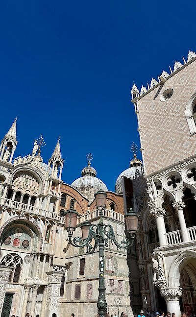 St. Mark's Basilica and the Doge's Palace in Venice. cc:Tripsite