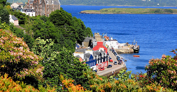 Tobermory, the capital of the Isle of Mull in Scotland. Flickr:Frank Pickavant 56.622882, -6.068071