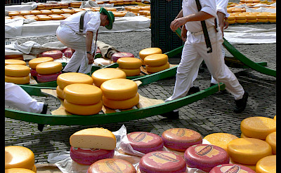 Cheese market in Alkmaar, Holland. Flickr:Manuel