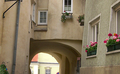 Cobblestone street in Krems, Austria. Flickr: Mikel Ortega
