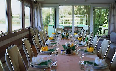 Dining on Board. toRR