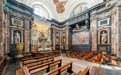 Chapel of Saint Casimir in Vilnius Cathedral, Lithuania. CC:Diliff