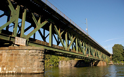 Railway Bridge in Kettwig. Photo via Flickr:ralpe