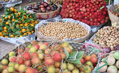 Market in Can Tho, Vietnam. Photo via Flickr:dalbera
