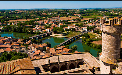 In Béziers, the Canal du Midi has an aqueduct over the Orb River in province Languedoc, France. Flickr:guillenperez