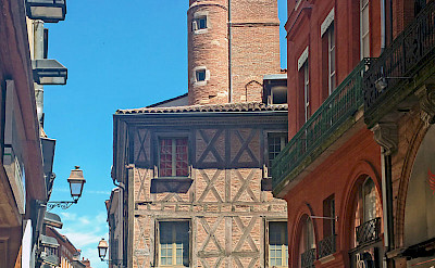 Tour de Serta Tower in Toulouse, France. Wikimedia Commons:Didier Descouens