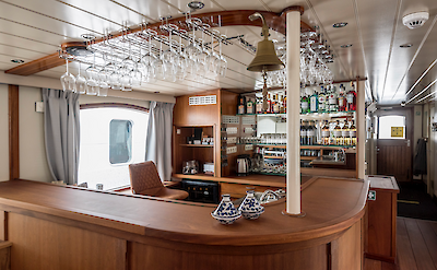 Fully stocked bar onboard the Quo Vadis