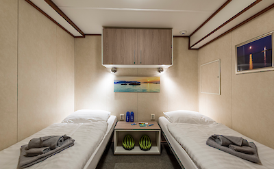 Spacious twin cabin on the Quo Vadis