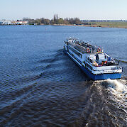 Sailing away | Clair d’Etoile | Bike & Boat Tour