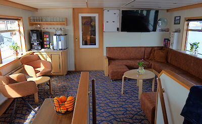 Salon | Clair d&rsquo;Etoile | Bike & Boat Tour
