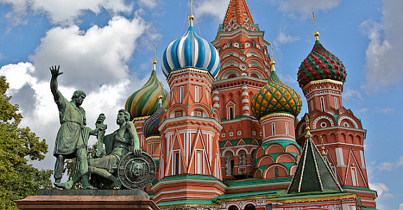 St. Basil's Cathedral, Red Square. Photo via Flickr:jurvetson 55.752649675221974, 37.62362324017075