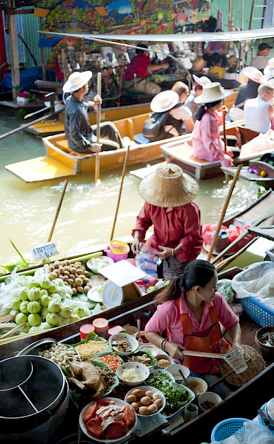 Thailand is known for its Floating Markets. Flickr:Colin Tsoi