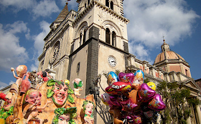 Carnaval in Acireale with the Duomo in the background. Sicily, Italy. Flickr:Leandro Neumann Ciuffo