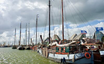 Many boats in Stavoren, Friesland, the Netherlands. Flickr:Bruno Rijsman