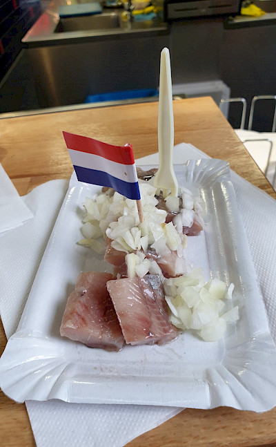 Traditional herring in Holland, of course! ©TO-Ampeuten