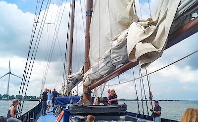 Hot tub on deck | Mare Fan Fryslan | Bike & Boat Tour