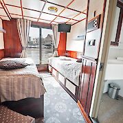 Twin cabin - Upper deck | Florentina | Bike & Boat Tour