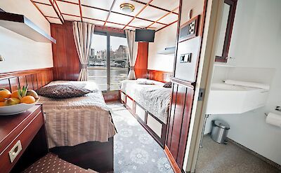 Twin cabin - Upper deck | Florentina | Bike & Boat Tour