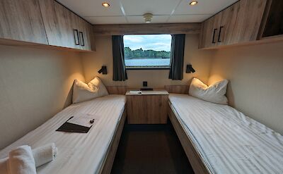 Twin cabin - Main deck | MS Princess | Bike & Boat Tour