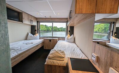 Twin cabin - Upper deck | MS Princess | Bike & Boat Tour