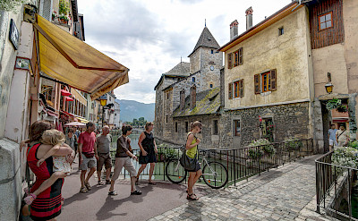 Lovely town of Annecy in Haute Savoie, France. Flickr:Jean Balczesak 45.90578502766922, 6.125513783779623