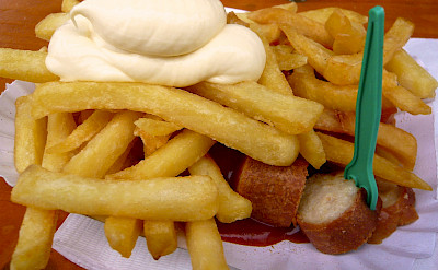 Sausage & french fries done the German way. Flickr:WordRidden