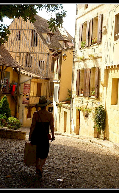 Shopping in Bergerac, Dordogne, France. Flickr:Evan Bench