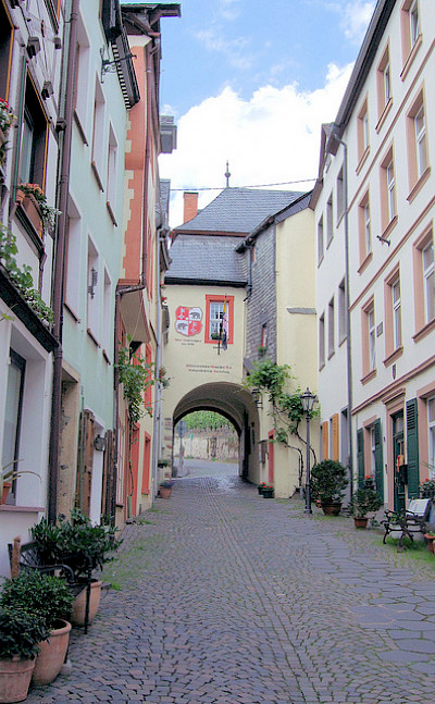 Graach Gate in Bernkastel-Kues, Germany. Flickr:Jim Linwood