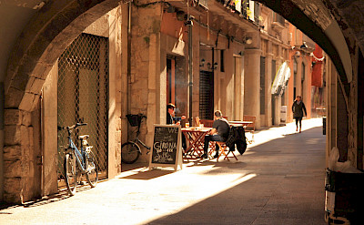 Cafe in Girona, Catalonia, Spain. Flickr:muffinn