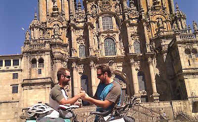 Many cyclists en route the Santiago de Compostela Bike Tour! Flickr:Teo Romera