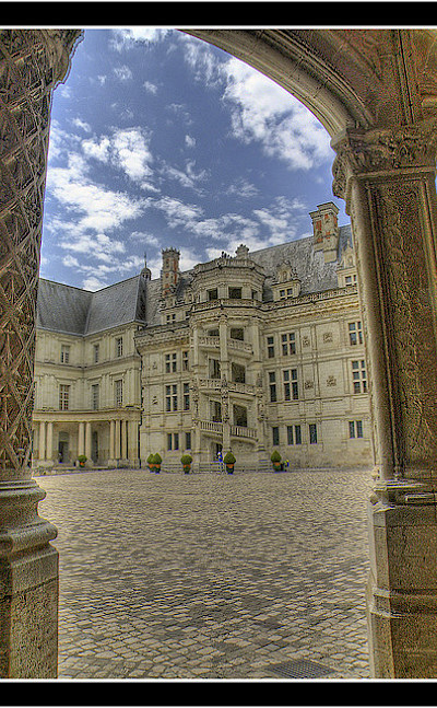 Chateau de Blois in Blois, France. Photo via Flickr:@lain G